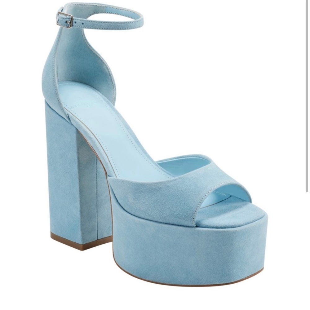 New March Fisher Della Platform Heel Sandals - size 5